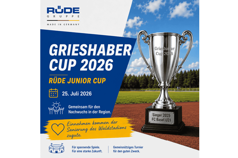 Ein Informationsflyer für den Grieshaber Cup. Ein großer Pokal ist zu sehen und der Hinweis, dass die Einnahmen in die Sanierung des Waldstadions fließen.